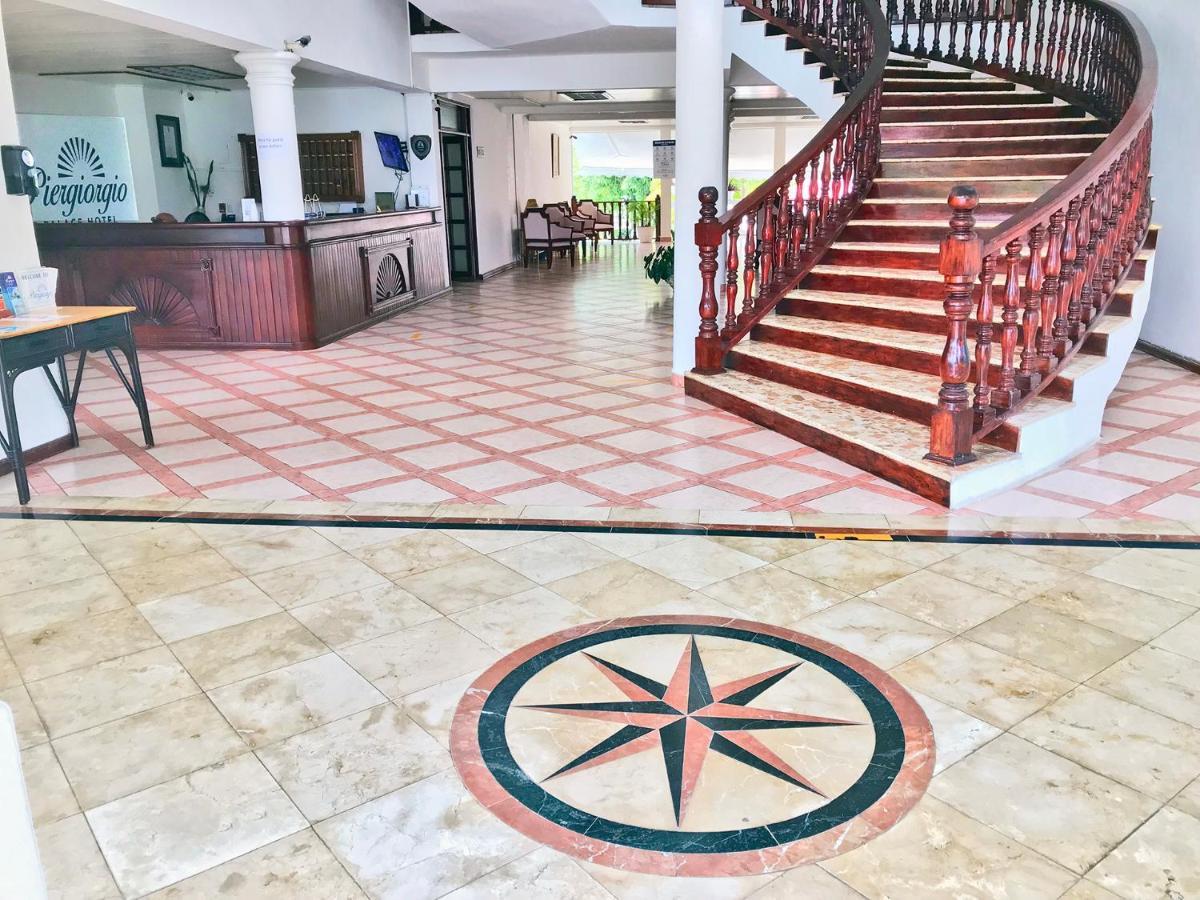 פוארטו פלטה Piergiorgio Palace Hotel מראה חיצוני תמונה